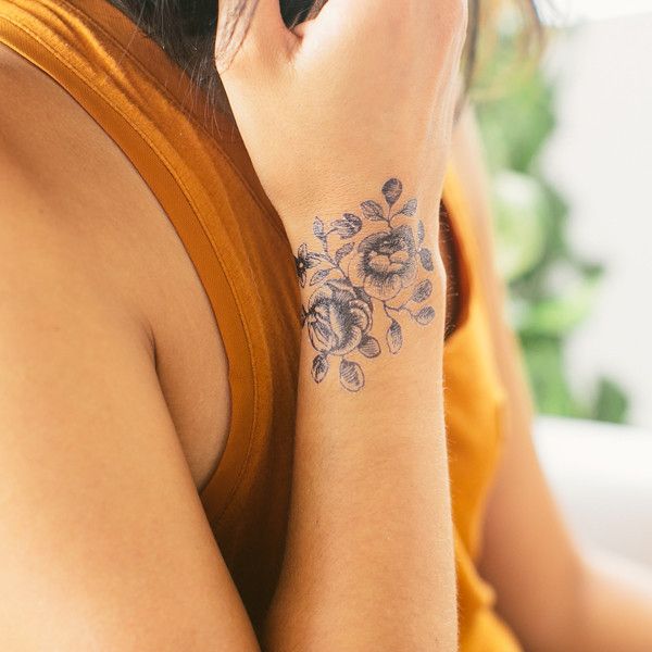 34 Awesome Wrist Flower Tattoos 34 Awesome Wrist Flower Tattoos