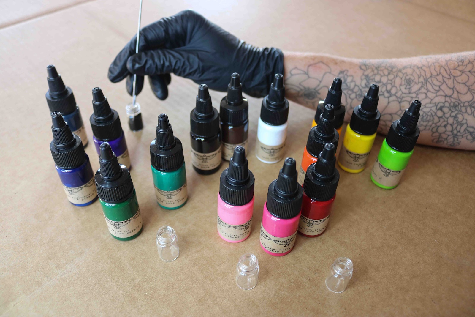 6 Best Uv Tattoo Ink For Dark Light 2024 6 Best Uv Tattoo Ink For Dark Light 2024