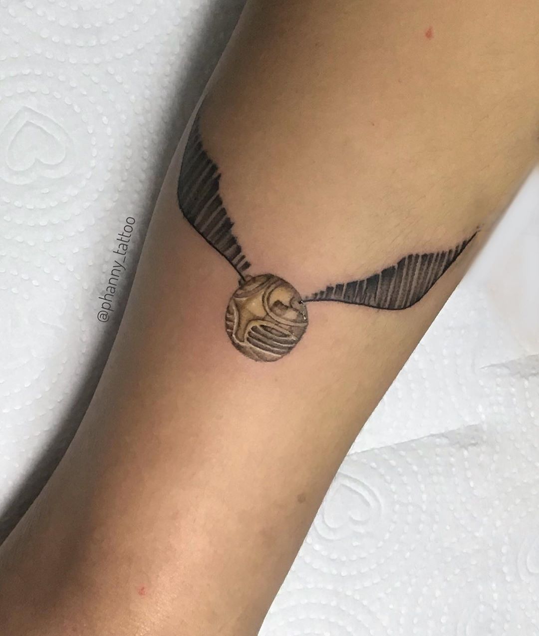 Tattoo Na Perna Inspirada Nos S Mbolos Skyrim The Elder Scrolls Tattoo Na Perna Inspirada Nos S Mbolos Skyrim The Elder Scrolls