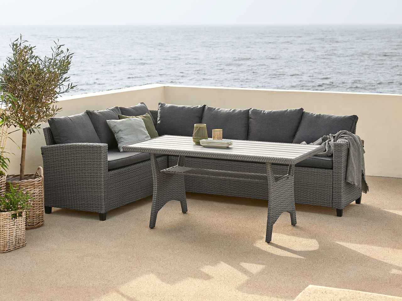 Ullehuse Lounge Set